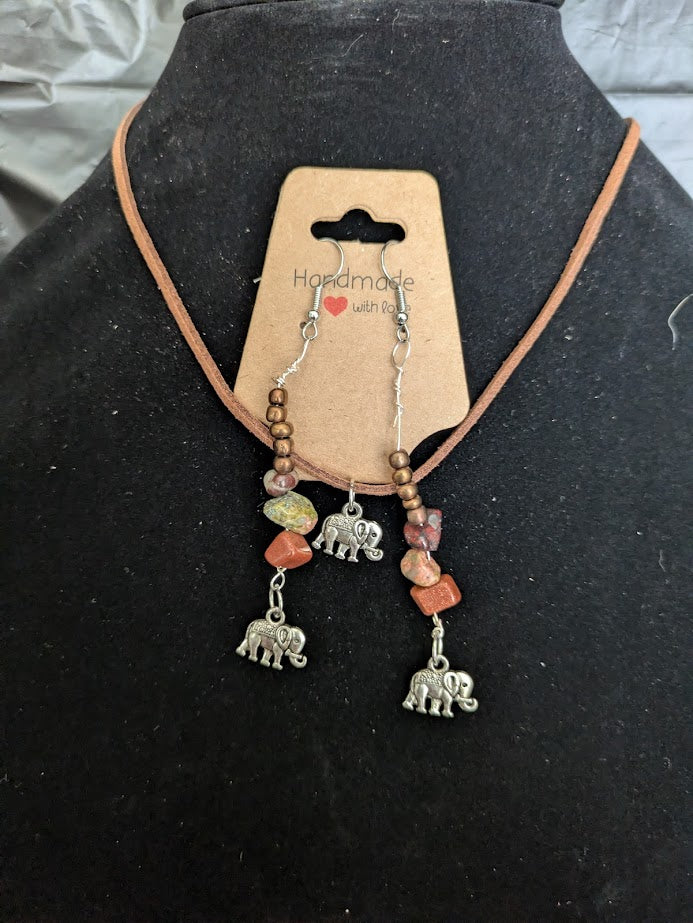 Necklace/earring with elephant