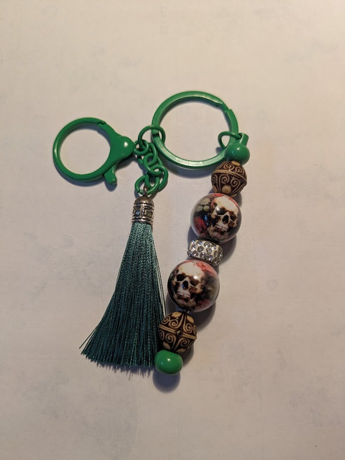 Double Clip Skulls w/Green Clip