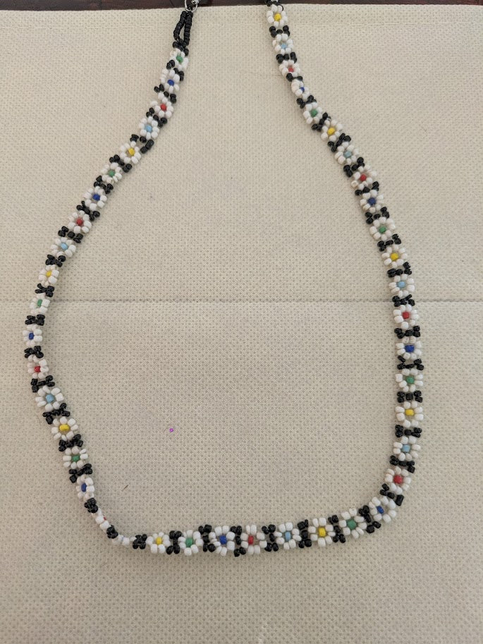Beaded Daisy Necklace
