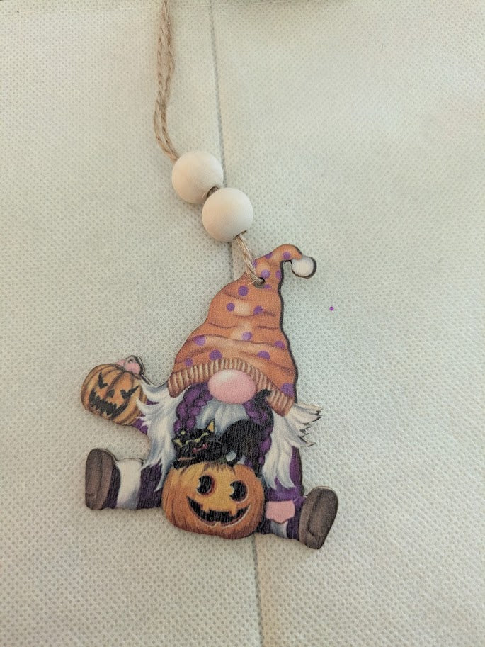 Black cat with Pumpkin Gnome wood bead